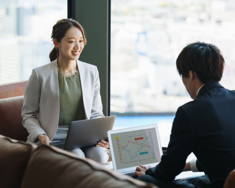 最新の事例・インタビューはこちらからご覧ください